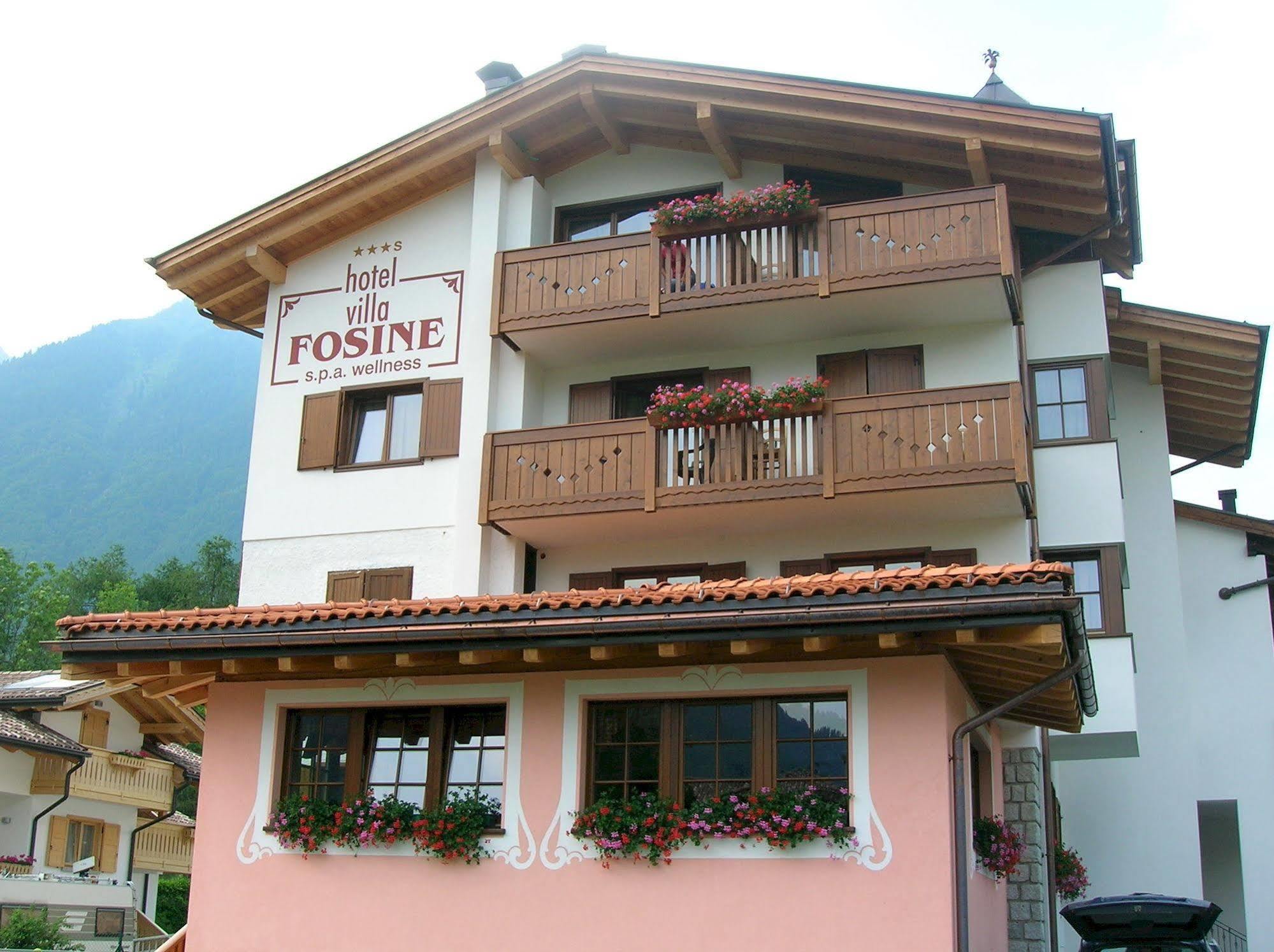 Hotel Villa Fosine Pinzolo Exterior photo